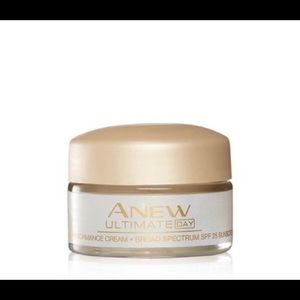 Anew Ultimate Multi-Performance Day Cream